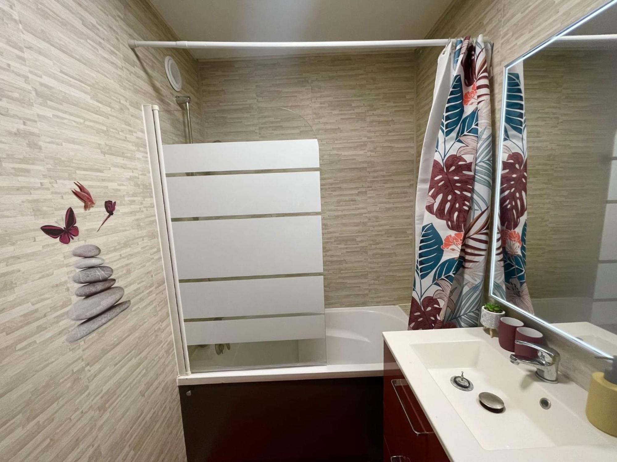 Cosy Sun-Mantes-La-Jolie Apartment Ngoại thất bức ảnh